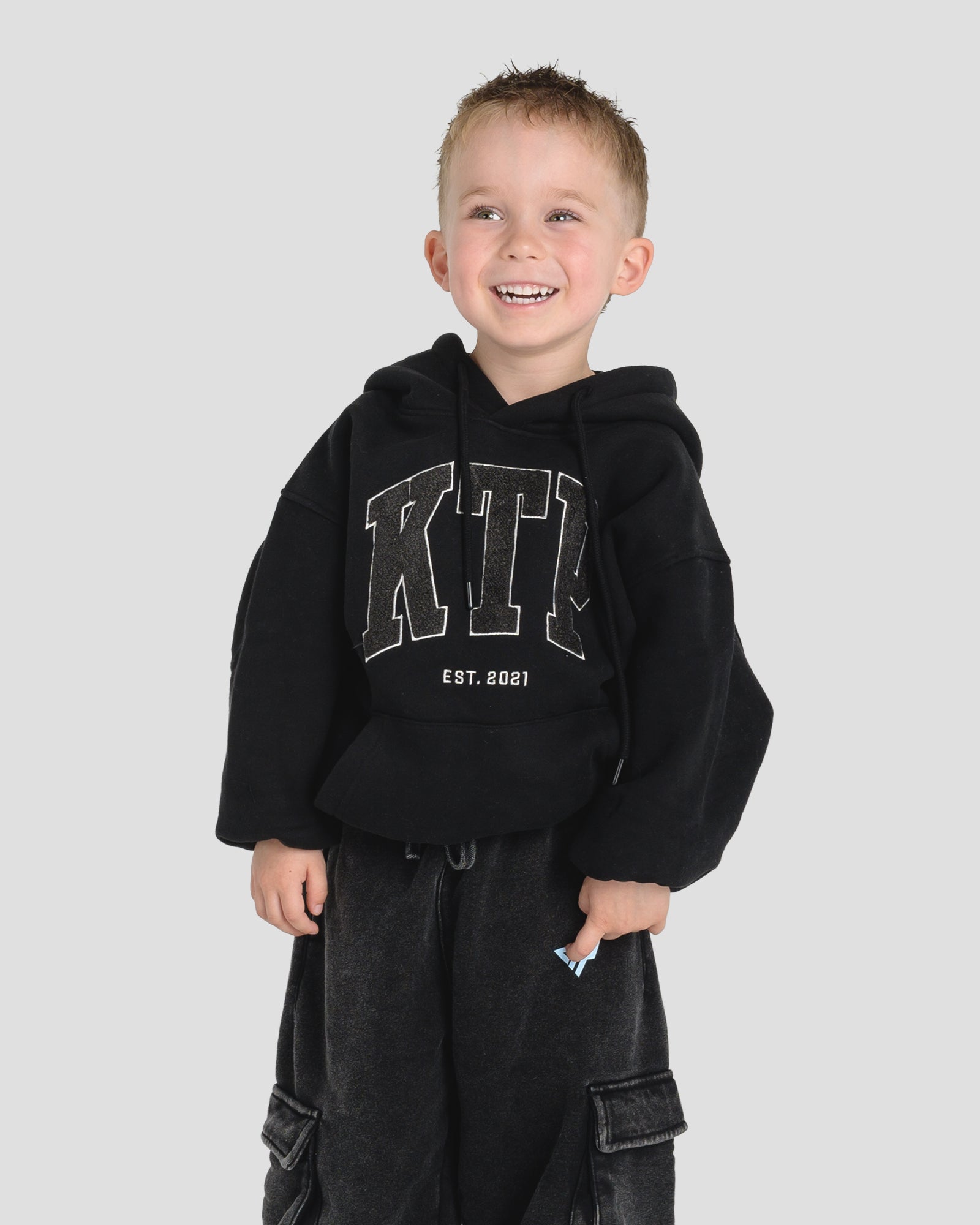 KIDS SEASON 1 HOODIE - BLACK